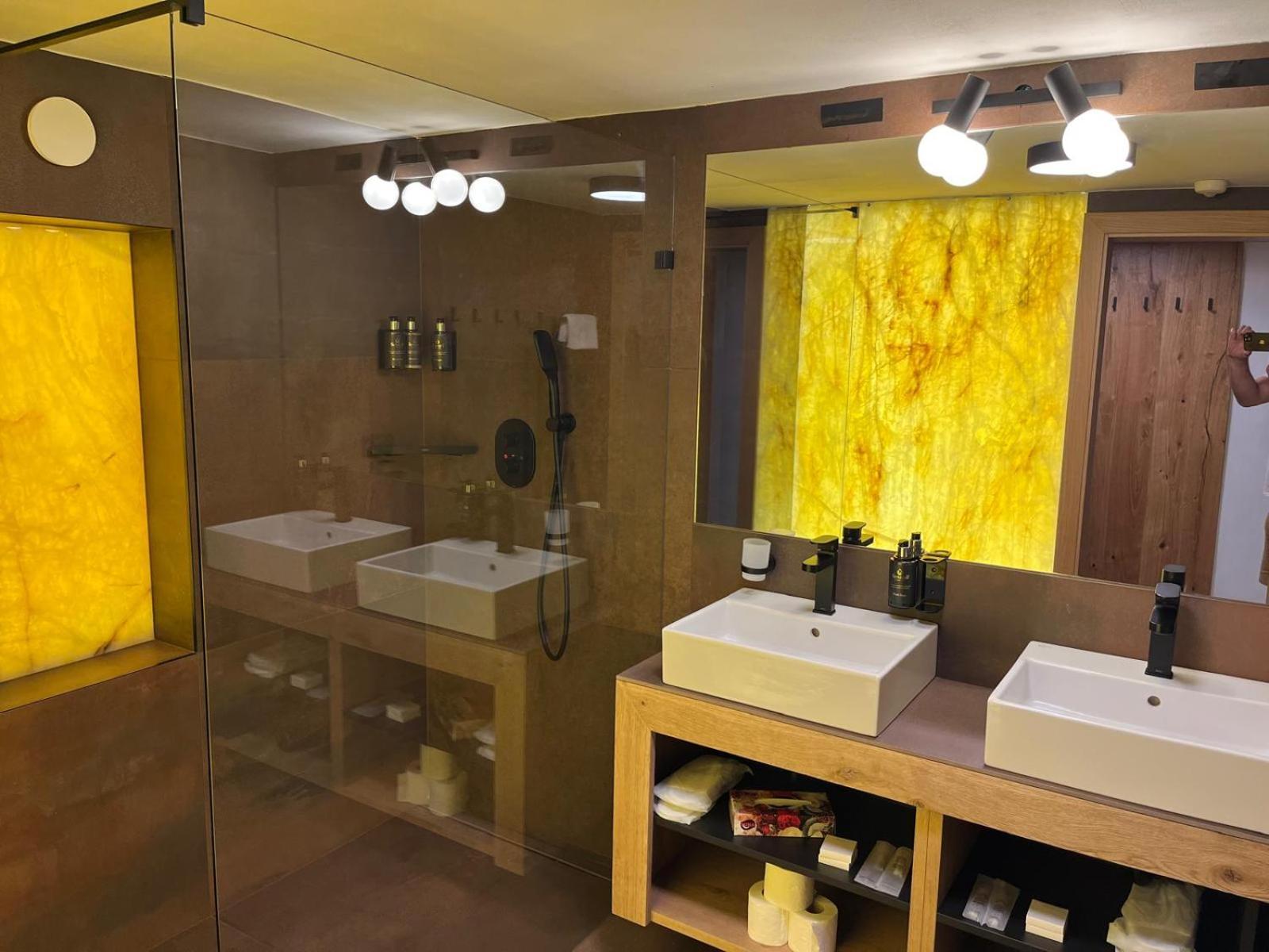 Tieflehner Hof Pitztalhaus Hotel Sankt Leonhard im Pitztal Ngoại thất bức ảnh