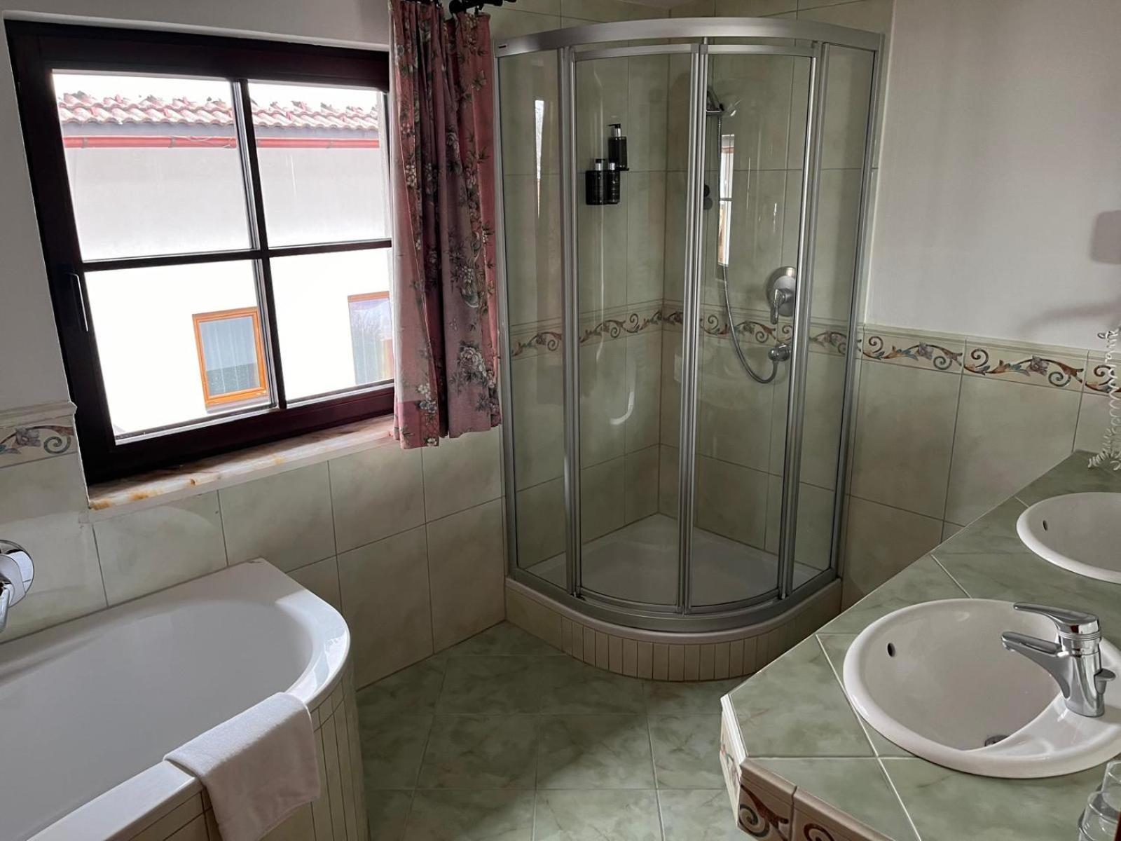 Tieflehner Hof Pitztalhaus Hotel Sankt Leonhard im Pitztal Ngoại thất bức ảnh